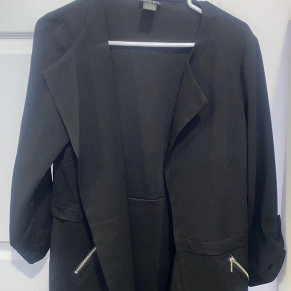 Jacket - Picture 1 of 3